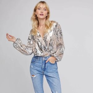 New ASTR THE LABEL PRIMADONNA SEQUIN TOP - CHAMPAGNE SEQUIN